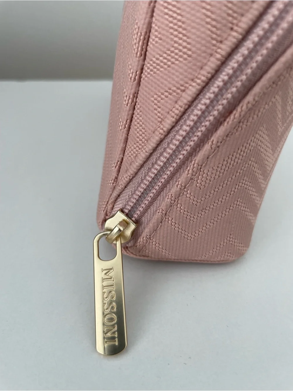 MISSONI x Delta toiletry/travel case. Pink Chevron detail. NWT!